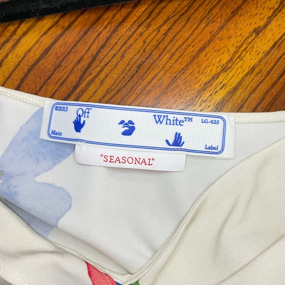 Off-White Floral-Print Sleeveless Dress - Picture 9 of 15